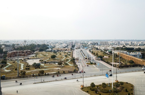 Nearest Superior University and Bahria Orchard in Lahore